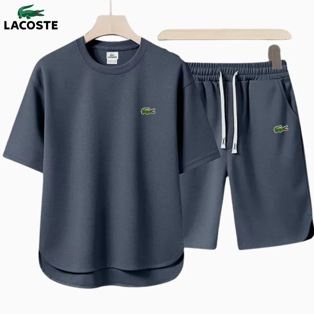 LΑᏟOՏᎢΕ – Completo essenziale composto da una t-shirt e bermuda