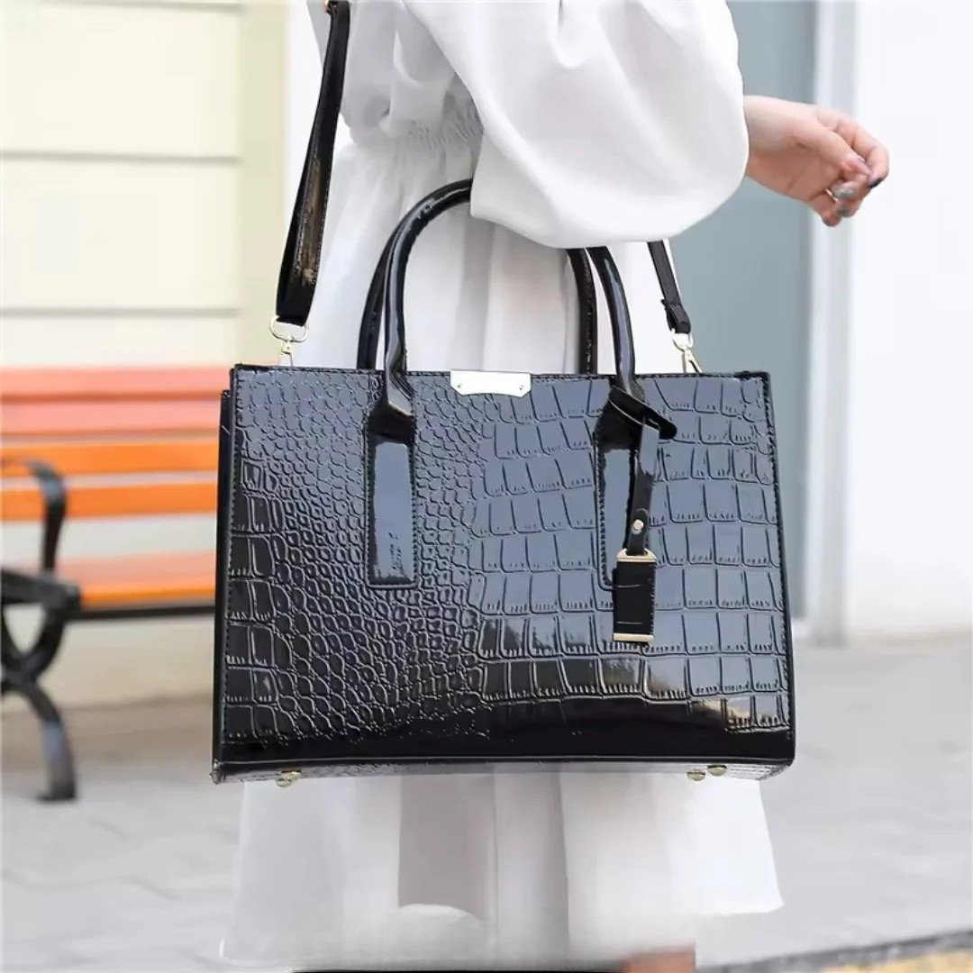 Elara - Luxury Croco-Embossed Structured Handbag With Shoulder Strap